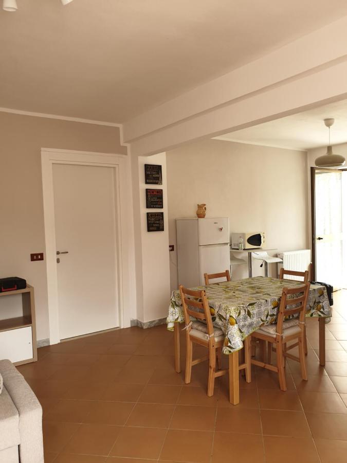 卡萨察利古勒La Casa Dei Limoni公寓 外观 照片